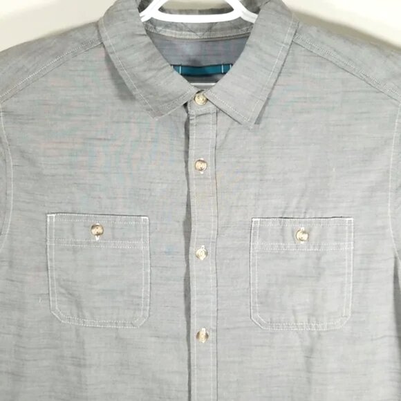 The North Face Men's Casual Button Up Grey Shirt Size XL - Picture 2 of 9